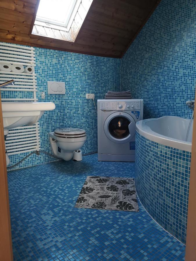 Szigeti Apartmanhaz Печ Екстер'єр фото
