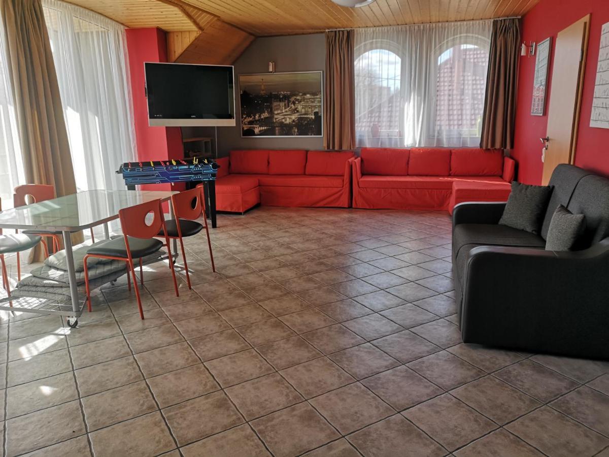 Szigeti Apartmanhaz Печ Екстер'єр фото